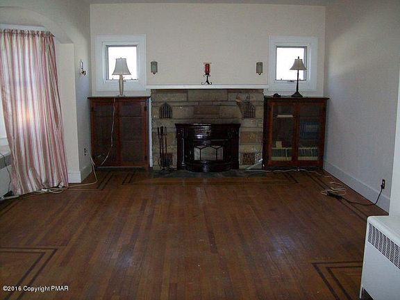 4th image of 345 E Brown St