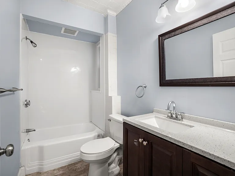 83 Green St #1 — Photo 7