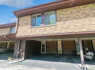 5 Cour Versaille, Palos Hills, IL