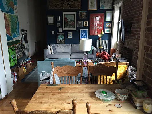 Rented by Rennit Inc. | media 24