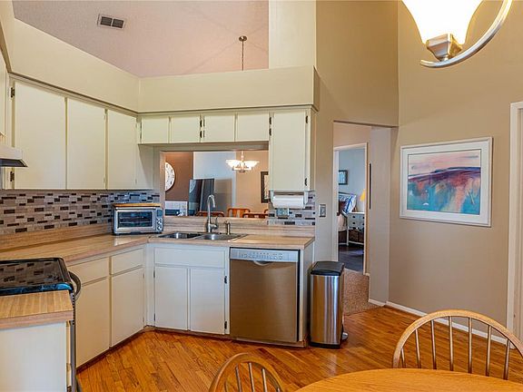 5th image of 8624 Boysenberry Dr