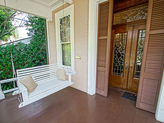 5th image of 1515 Robert St