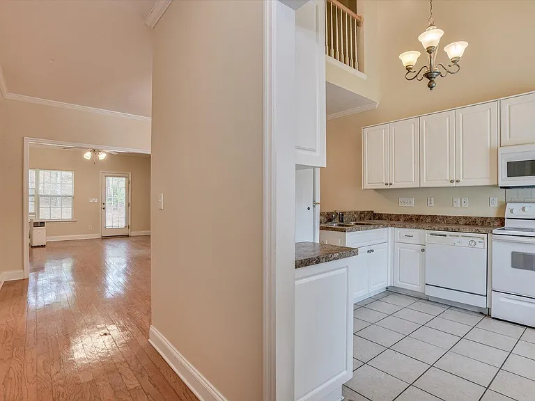 538 Midland Pass — Photo 2