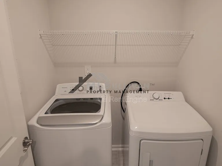 1010 Crater Lake Way — Photo 29