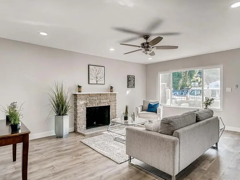 6160 Newcastle Pl — Photo 2