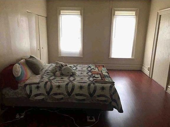 2nd image of 214 N Elm St #3