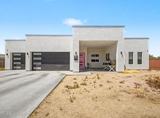 744 E Desert Ln, Phoenix, AZ 85042