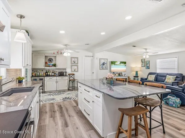 487 Marlin Cir, Barefoot Bay, FL 32976