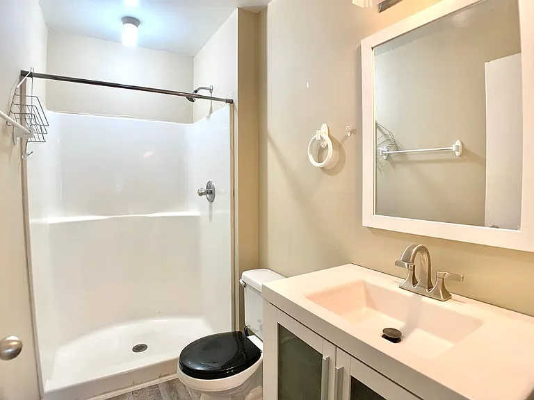 511 Mallory Dr — Photo 13