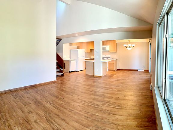 5th image of 5 Oakridge Ct