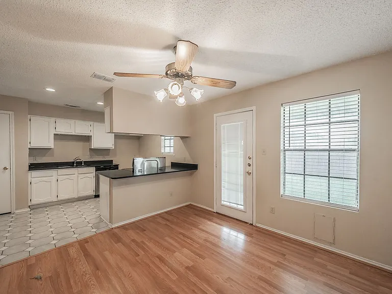 108 Prospector Ct — Photo 4