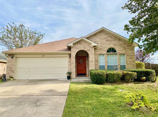 2135 Kirbywood Trl N, Grand Prairie, TX 75052
