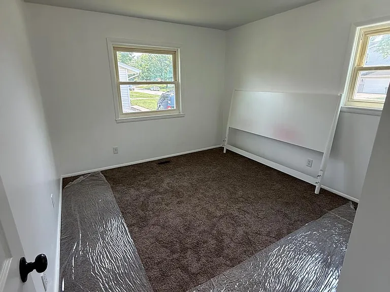2526 Rochester Ave — Photo 7