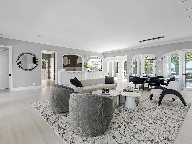 26 Three Mile Harbor Dr — Photo 8