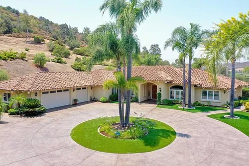 5641 Lake Vista Dr Photo 1