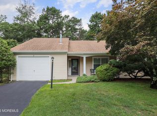 5 Brookdale Ct, Forked River, NJ 08731
