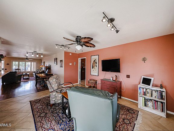 3rd image of 17621 N JASMINE Drive