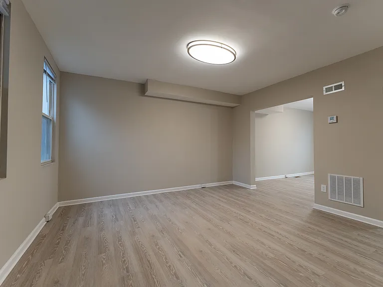 3220 Lyndale Ave — Photo 5