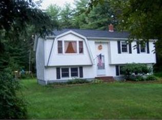 15 Midnight Sun Dr, Fremont, NH 03044