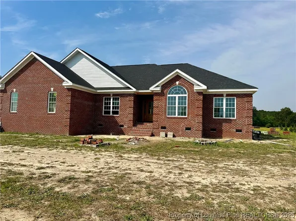 67 Natural Brook Dr, Lumberton, NC 28358