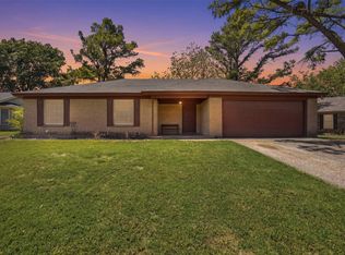 2026 Pebblecreek Dr, Cleburne, TX 76033