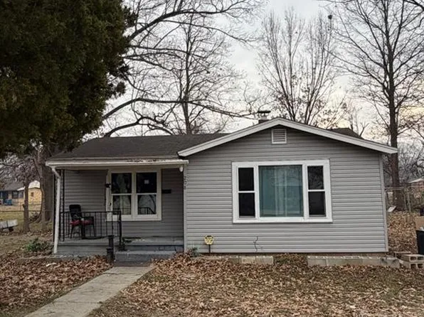 208 W Victor St, Poplar Bluff, MO 63901