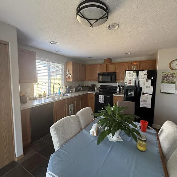 214 NE 170th Ave — Photo 21