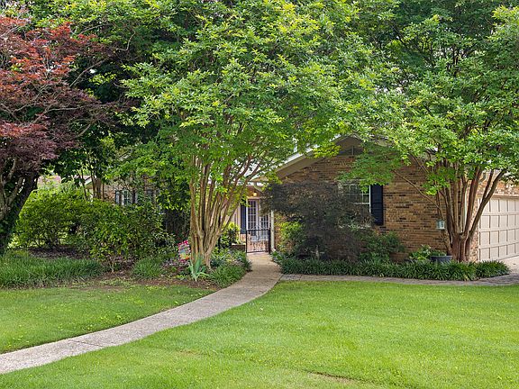 2nd image of 4116 Forest Plaza Dr