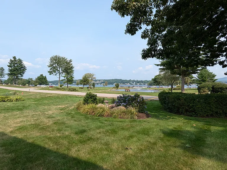 11 Songbird Ln — Photo 2