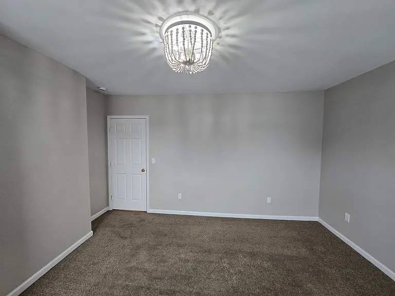 430 Greenfield Avenue — Photo 42