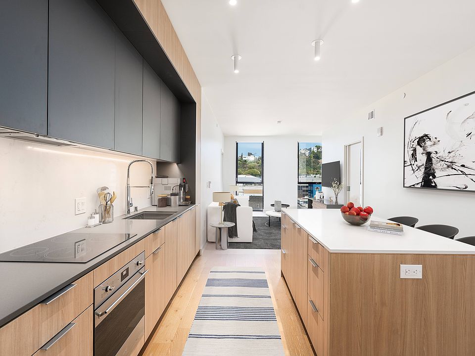 1st image of 2095 Bryant St #404
