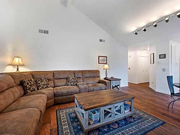 3rd image of 2656 Westberry Drive