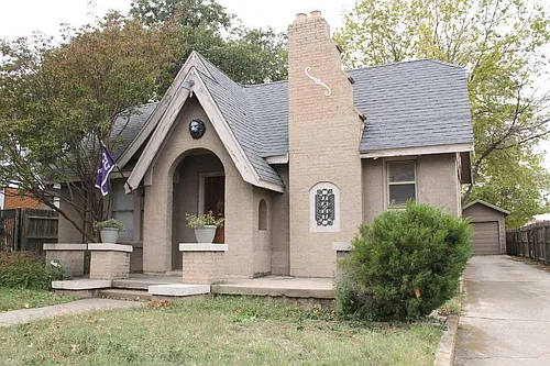 3104 Wabash Ave Photo 1