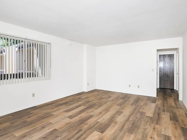 1150 Grand Ave #D — Photo 12