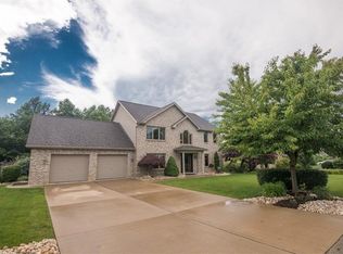 2420 Lindale Ct, North Huntingdon, PA