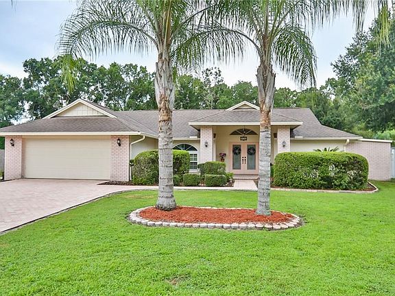 3rd image of 3745 Knollside Ct