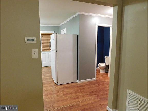 4th image of 13 Jackson St