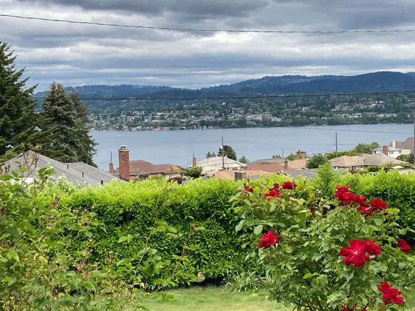 10852 Auburn Ave S #B, Seattle, WA 98178