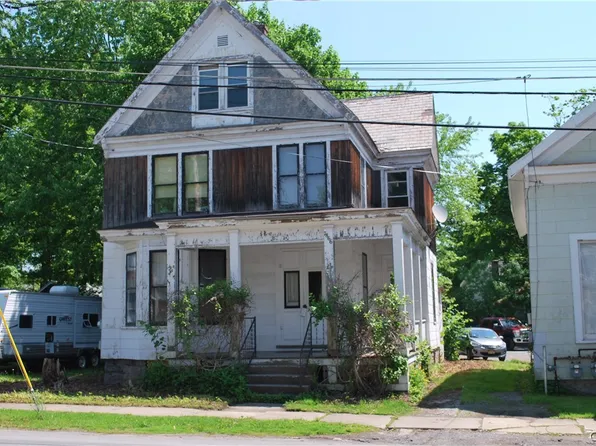 7866 Steuben St, Holland Patent, NY 13354