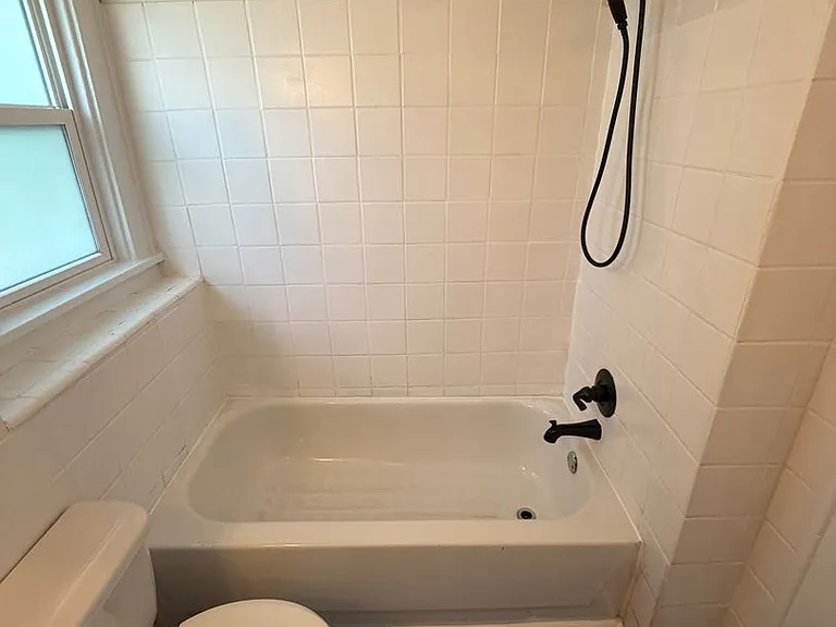 423 Sheldon Ave — Photo 14