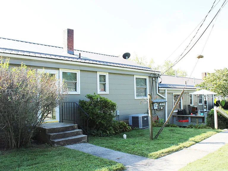 88 Trowbridge Ln — Photo 9
