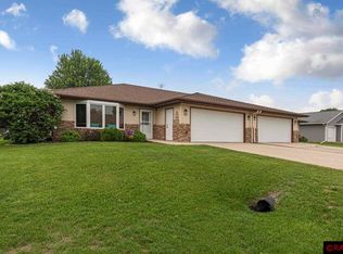 305 W Thruen St, Morristown, MN 55052