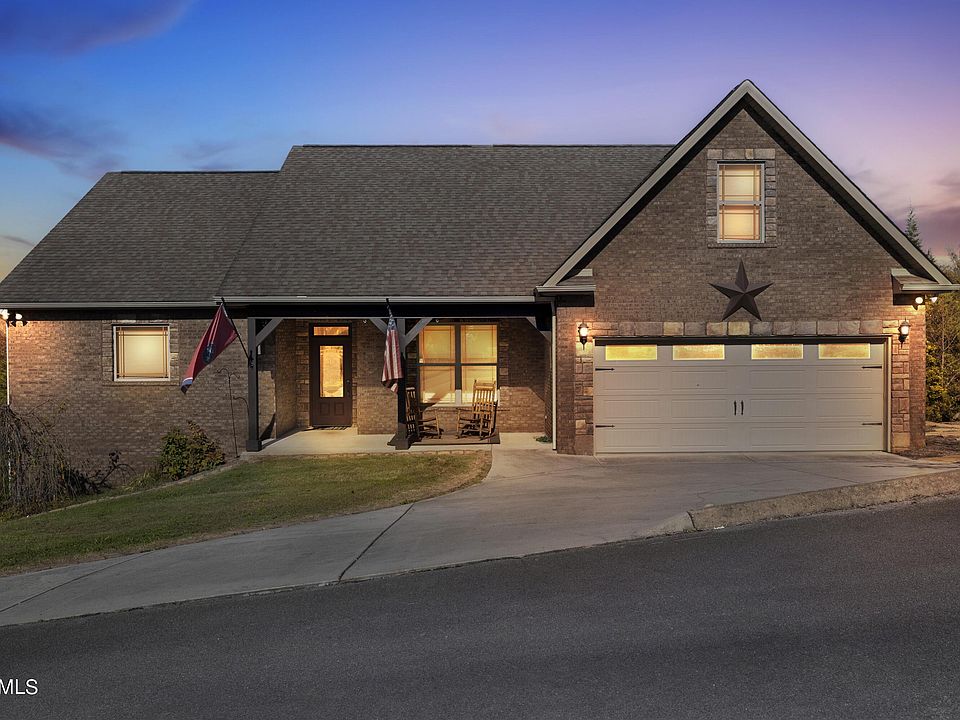 1st image of 835 Gavin Ln
