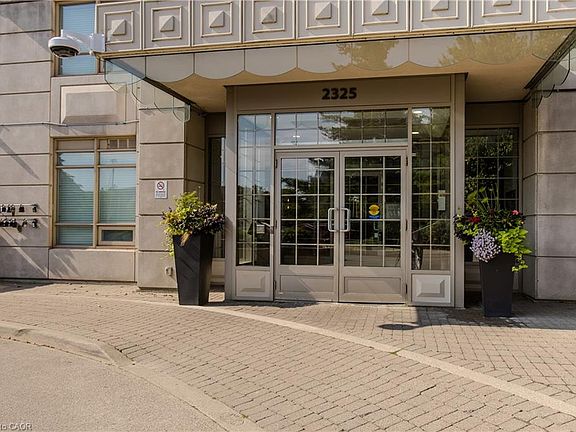 5th image of 2325 Central Park Dr #709