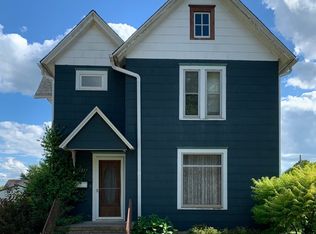 1211 Burlington St, Mendota, IL 61342