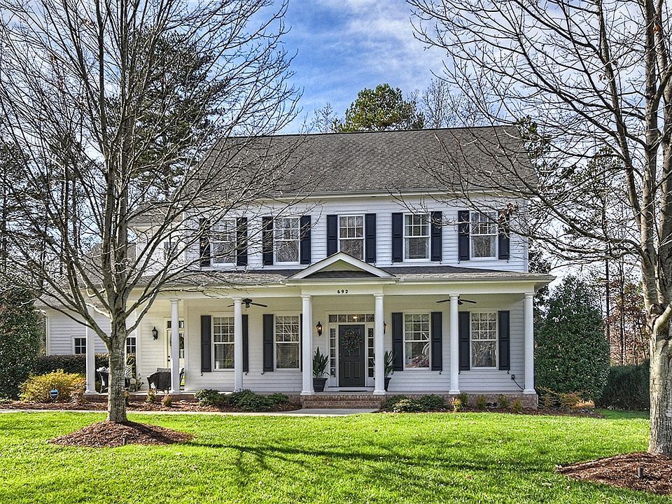 692 Bannerman Ln, Fort Mill, SC 29715 | Zillow