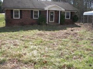 212 Charlie Brown Rd, North Wilkesboro, NC 28659