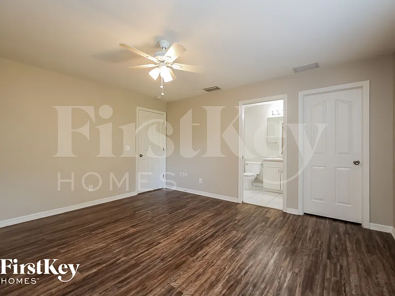 3945 N Cranberry Blvd — Photo 9