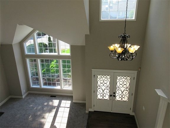 2nd image of 1632 233rd Pl NE