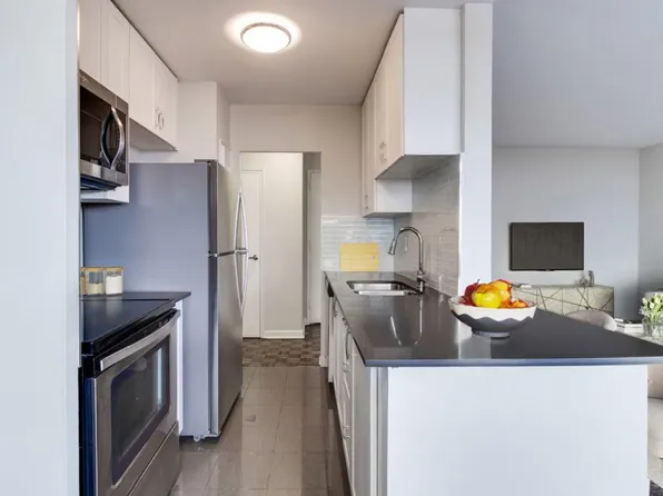 Weston Road Apartments